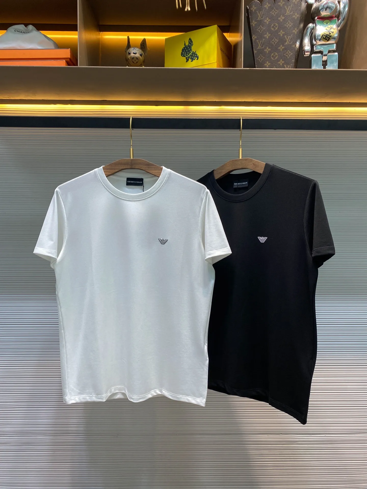 EA 26SS New Arrival Tee， Classic T ！ ， ！ ， Quality ，EA T ！ ， ！ T Breathable ， ， ！ ， ， ， ！ ， ， ， ！ ， ， ， ， ， ！ Classic ， ！ ， ， T ， ！ ， ， ！ ， ， ， ！Black/White， ！Size：S-XXL S ： 45cm- 104cm- 67cm M ： 46cm- 108cm- 68cm L ： 47cm- 112cm- 69cm XL ： 48cm- 116cm- 70cm XXL ： 49cm- 120cm- 71cm Size （ ）： 174-140 ， M ！ 133 S ，133-145 M ，145-158 L ，158-172 XL ，172-185 XXL ！ S ！